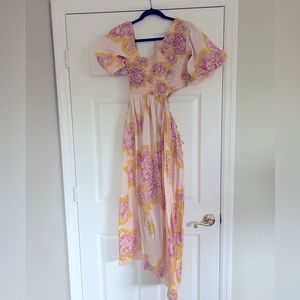 Free people puff sleeve maxi dress. Cute waist detail. Wore twice.